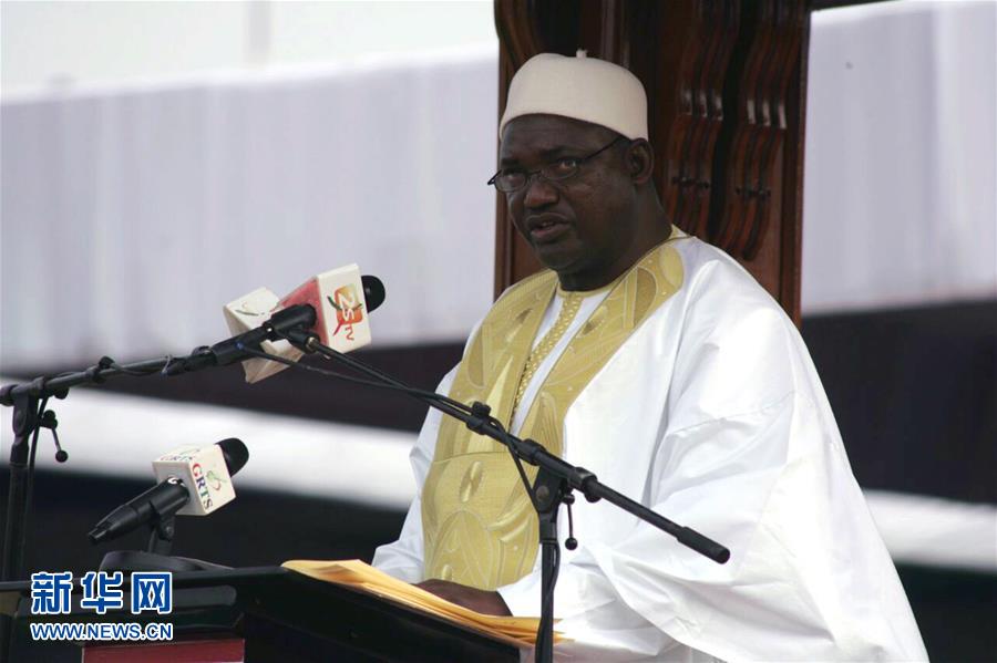 （外代一线）（1）冈比亚当选总统巴罗在首都宣誓就职 