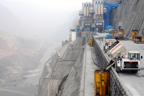 英媒看中国金沙江溪洛渡水电站：世界最壮观大坝