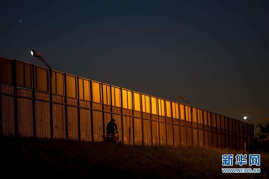 墨西哥当局称将捍卫在美移民权利进行到底