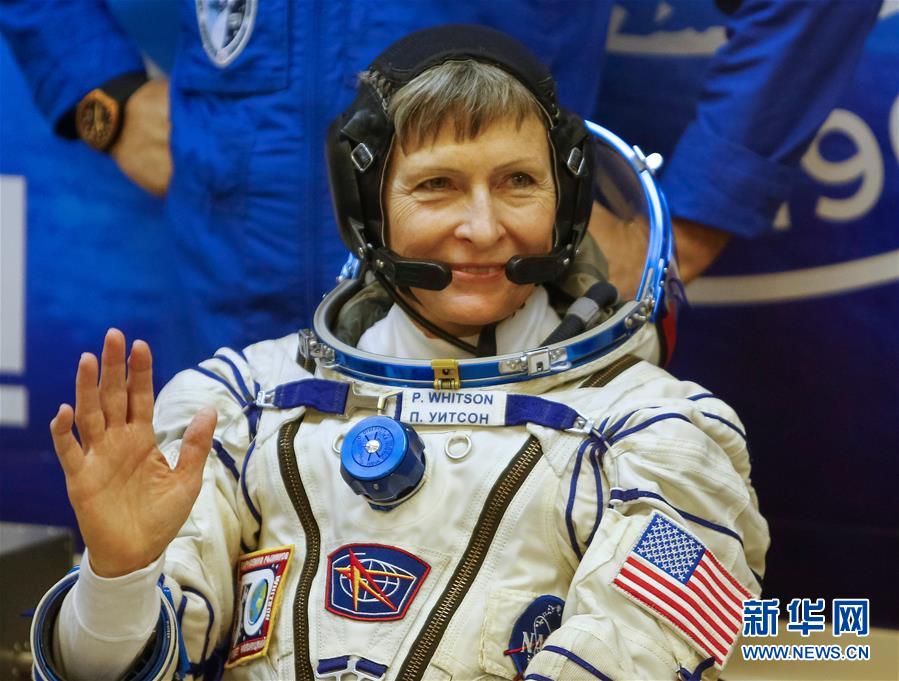 美国宇航员打破女性太空行走次数纪录(高清组图)