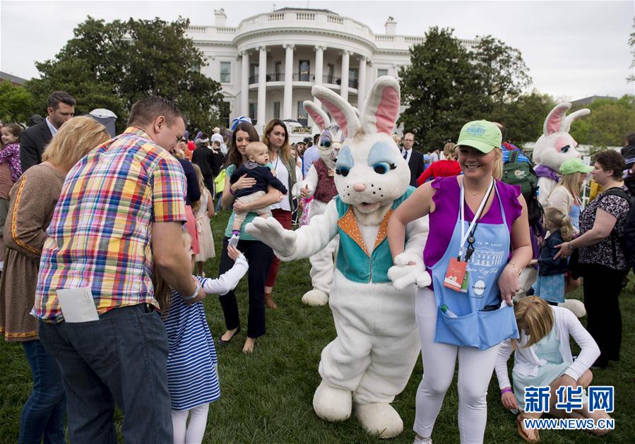 [14]（外代二线）白宫复活节滚彩蛋活动举行