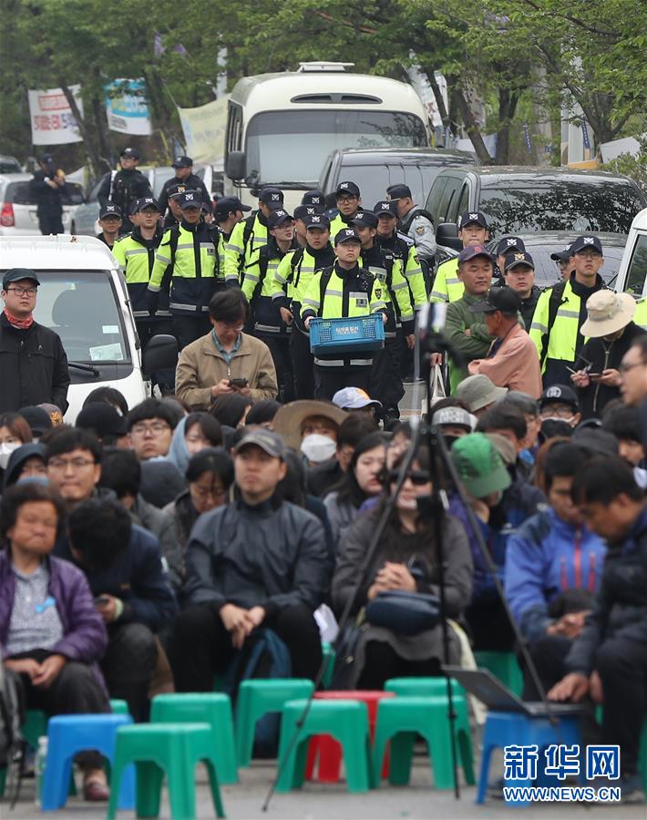 （国际）（4）“萨德”部分装备在韩部署　警方与当地居民发生冲突