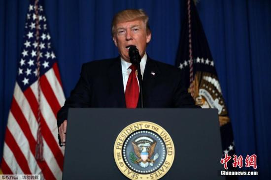 美国总统特朗普随后就此次空袭发表讲话，称“攸关国家安全利益”。叙利亚国家电视台则回应称：这是美国的“侵略攻击”。