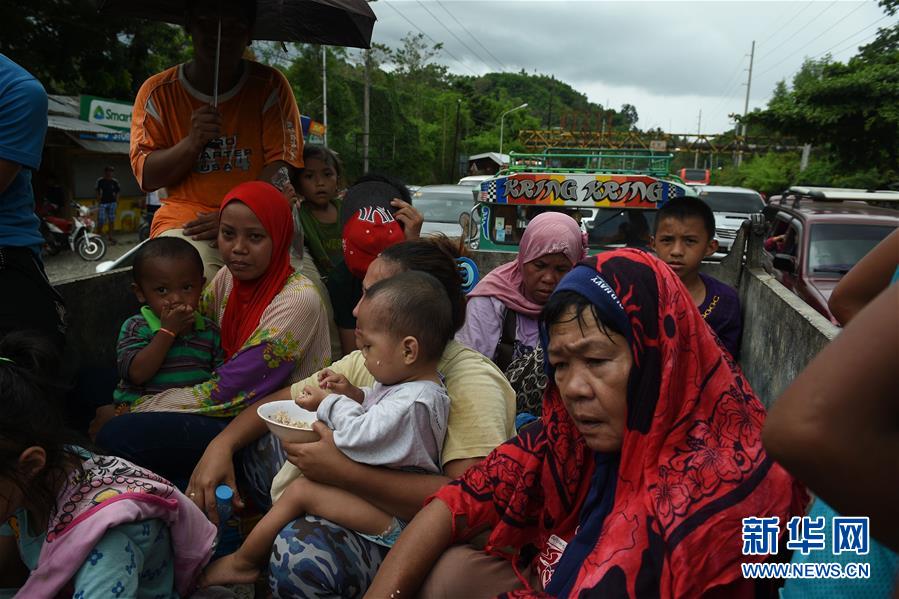 （外代一线）（7）菲律宾宣布在南部棉兰老岛等地区实施戒严