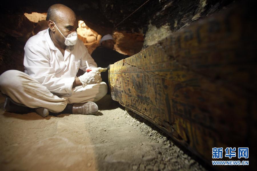 （新华视界）（5）埃及发现距今约3400年阿蒙神金匠墓