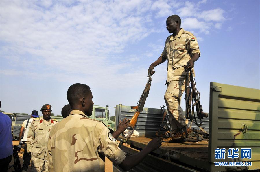 （XHDW）（1）苏丹政府军在达尔富尔地区开展收缴民间轻武器的行动