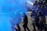 世界杯期间巴西警察将着机械战警制服执勤【高清组图】