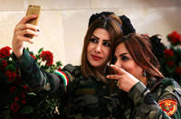 伊拉克库尔德女兵“肾6”自拍照曝光