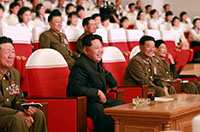 金正恩观看朝鲜人民军艺术宣传队演出(组图)
