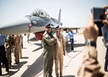 美国正式向伊拉克交付首批4架F-16战机