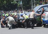 印尼首都发生多起爆炸 警方同武装分子交火