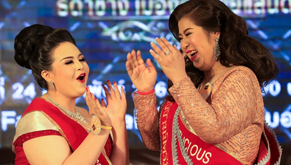 泰国举办“巨型小姐”选美比赛 大码妹子以胖为美