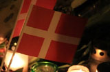 丹麦举行集会悼念枪击案遇难者