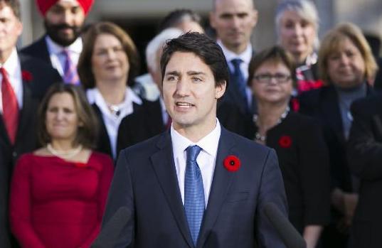 加拿大当选总理特鲁多宣誓就职