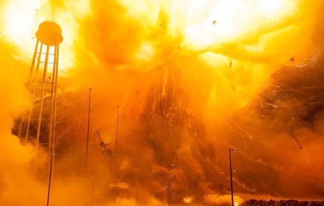NASA曝光“天鹅座”飞船爆炸现场震撼近照（高清）